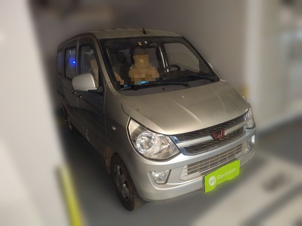 Wuling Zhiguang 2015, 33000 км, за 2772 USD