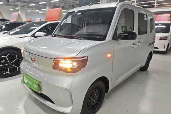 Wuling Zhiguang New Energy · 2025 год
