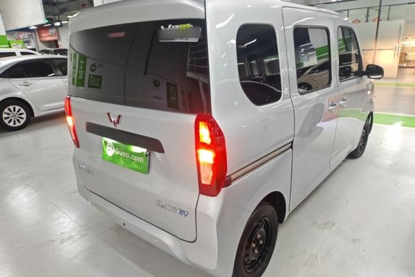 Wuling Zhiguang New Energy 2025, 15200 км, за 7657 USD - фото 12