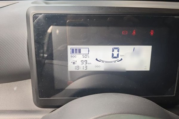 Wuling Zhiguang New Energy 2025, 12800 км, за 7863 USD - фото 8