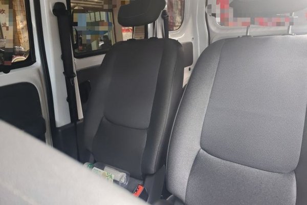Wuling Zhiguang New Energy 2025, 12800 км, за 7863 USD - фото 12