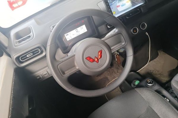 Wuling Zhiguang New Energy 2025, 12800 км, за 7863 USD - фото 7
