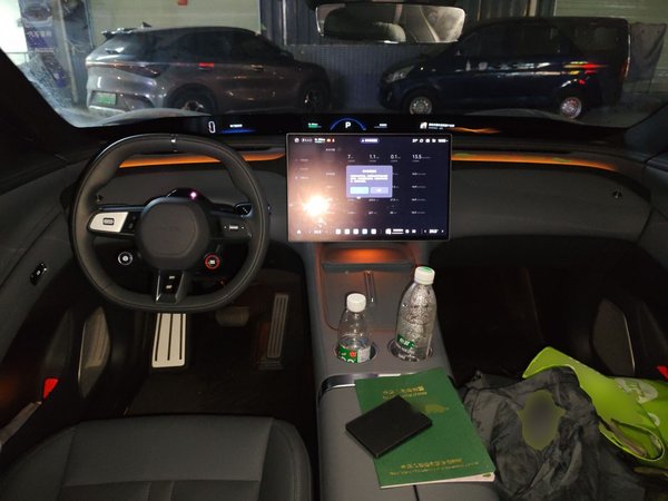 Xiaomi Auto YU7 2025, 4000 км, за 36652 USD - фото 10