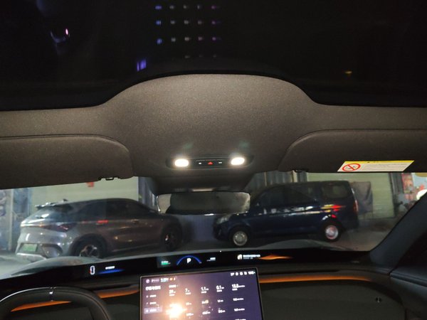 Xiaomi Auto YU7 2025, 4000 км, за 36652 USD - фото 19