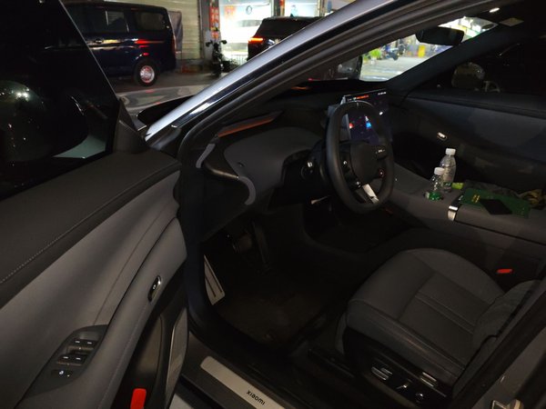 Xiaomi Auto YU7 2025, 4000 км, за 36652 USD - фото 17