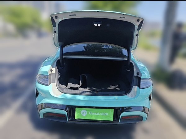 Xiaomi Auto SU7 2024, 41400 км, за 29965 USD