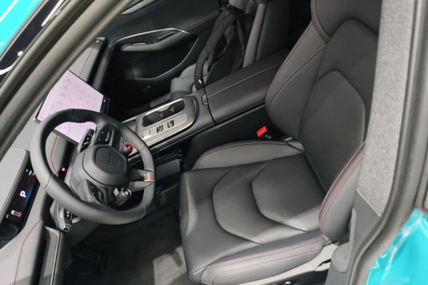 Xiaomi Auto SU7 2024, 5100 км, за 32292 USD - фото 17