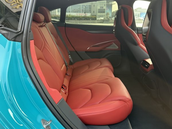 Xiaomi Auto SU7 2024, 5800 км, за 35995 USD - фото 34