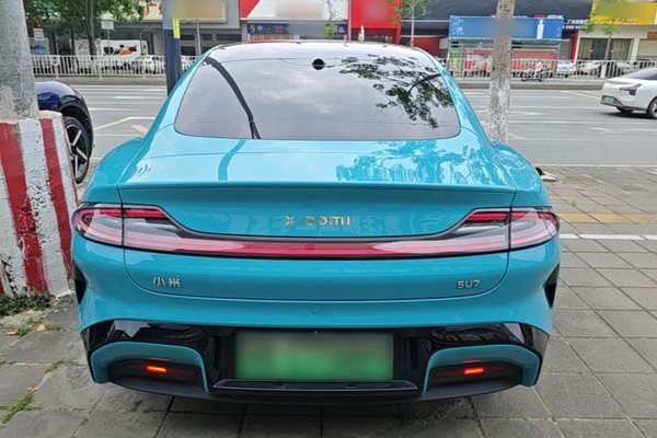 Xiaomi Auto SU7 2024, 9600 км, за 29205 USD
