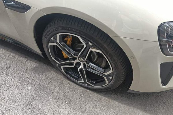 Xiaomi Auto SU7 2024, 29600 км, за 29253 USD - фото 8