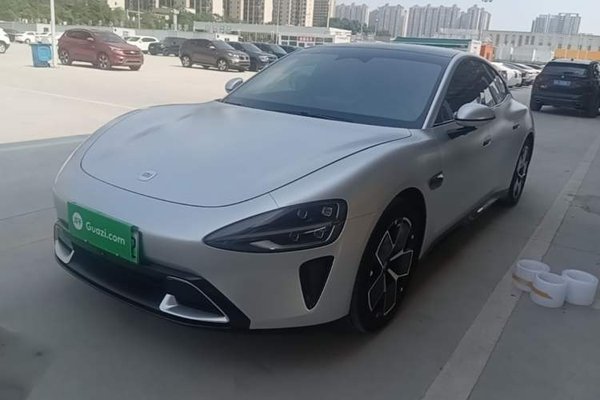 Xiaomi Auto SU7 · 2024 год