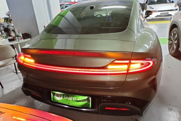 Xiaomi Auto SU7 2024, 27200 км, за 28579 USD