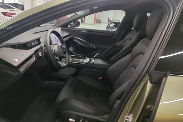 Xiaomi Auto SU7 2024, 8500 км, за 31298 USD - фото 22