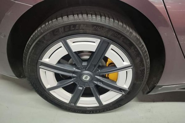 Xiaomi Auto SU7 2024, 12000 км, за 37491 USD - фото 11