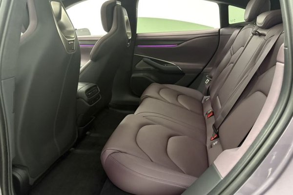 Xiaomi Auto SU7 2024, 15800 км, за 37026 USD - фото 18