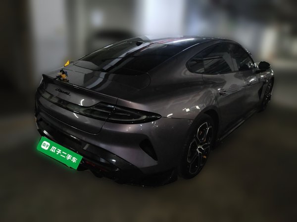 Xiaomi Auto SU7 2024, 1600 км, за 32894 USD