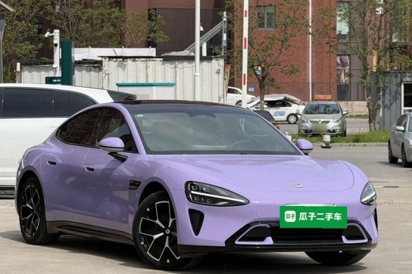 Xiaomi Auto SU7 2024, 17100 км, за 28084 USD