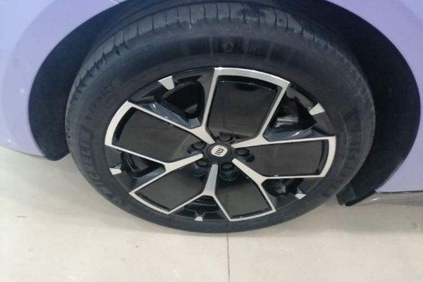 Xiaomi Auto SU7 2024, 17100 км, за 28084 USD - фото 10