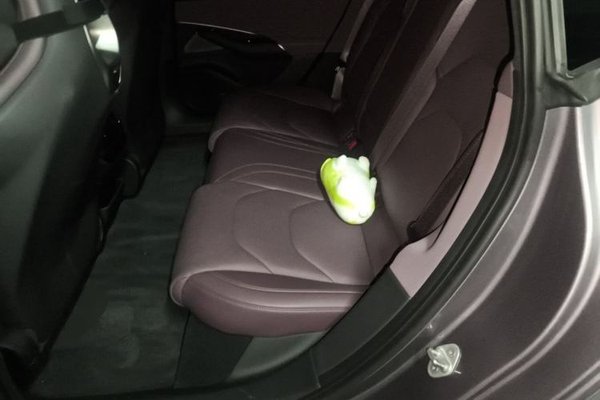Xiaomi Auto SU7 2024, 25700 км, за 24504 USD - фото 11