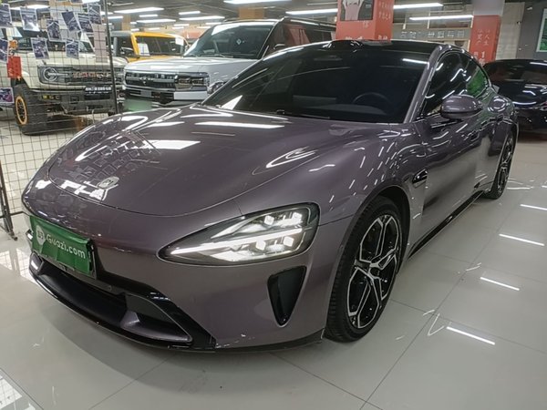 Xiaomi Auto SU7 · 2024 год