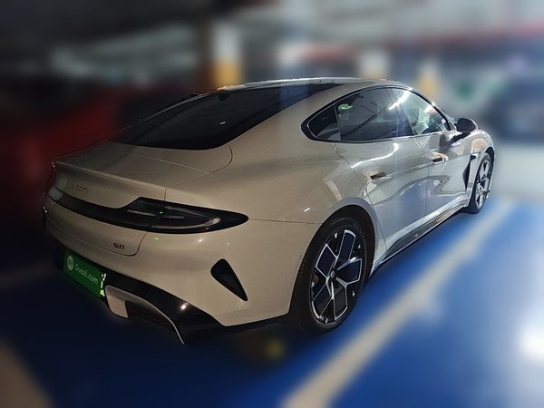 Xiaomi Auto SU7 2024, 7400 км, за 28016 USD