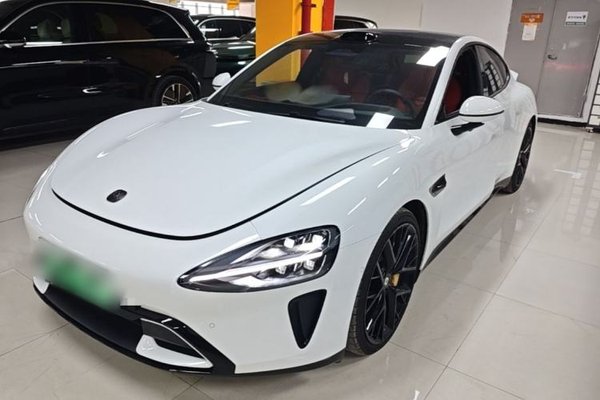 Xiaomi Auto SU7 · 2024 год