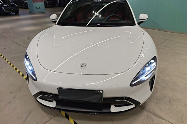 Xiaomi Auto SU7 2024, 13700 км, за 38127 USD