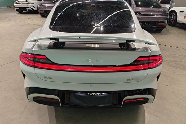 Xiaomi Auto SU7 2024, 13700 км, за 38127 USD