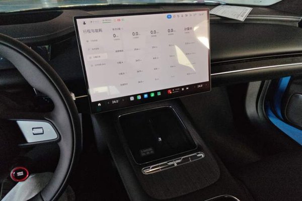Xiaomi Auto SU7 2026, 100 км, за 40785 USD - фото 15