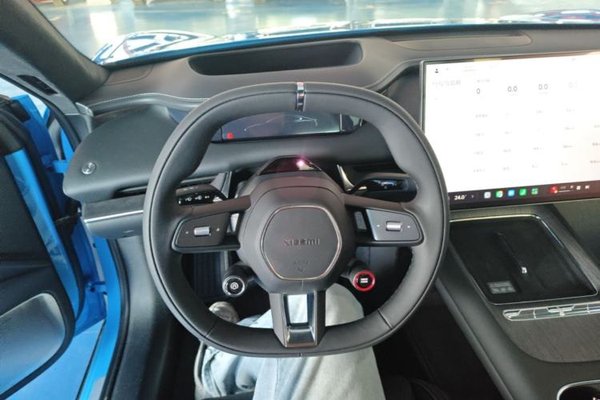 Xiaomi Auto SU7 2026, 100 км, за 40785 USD - фото 13