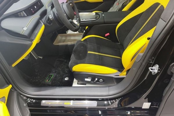 Xiaomi Auto SU7 Ultra 2025, 2700 км, за 63229 USD - фото 18