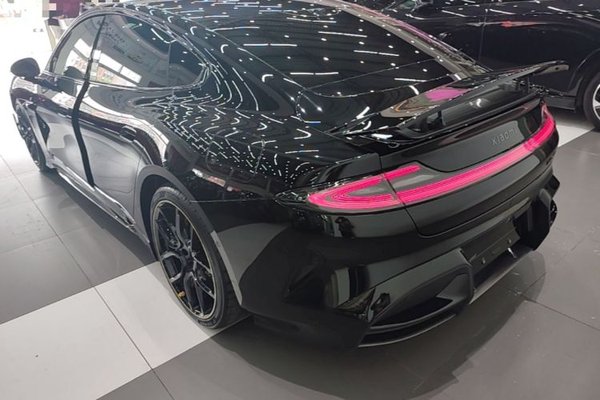 Xiaomi Auto SU7 Ultra 2025, 2700 км, за 63229 USD