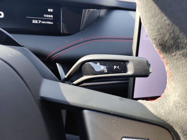 Xiaomi SU7 2025, 10900 км, за 53894 USD - фото 15