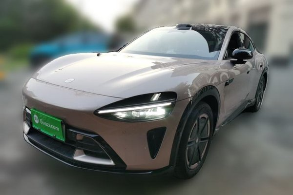Xiaomi Auto YU7 · 2025 год