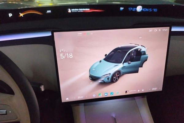 Xiaomi Auto YU7 2025, 2300 км, за 45083 USD - фото 12