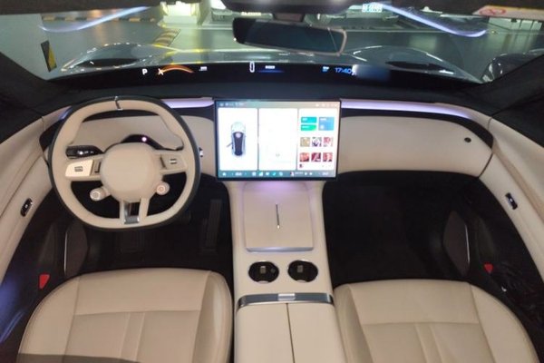 Xiaomi Auto YU7 2025, 2300 км, за 45083 USD - фото 18