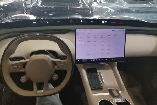 Xiaomi Auto YU7 2025, 11000 км, за 34793 USD - фото 12