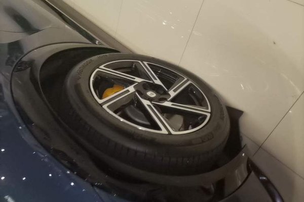 Xiaomi Auto YU7 2025, 11000 км, за 34793 USD - фото 10