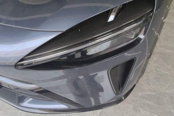 Xiaomi Auto YU7 2025, 12600 км, за 47128 USD - фото 8