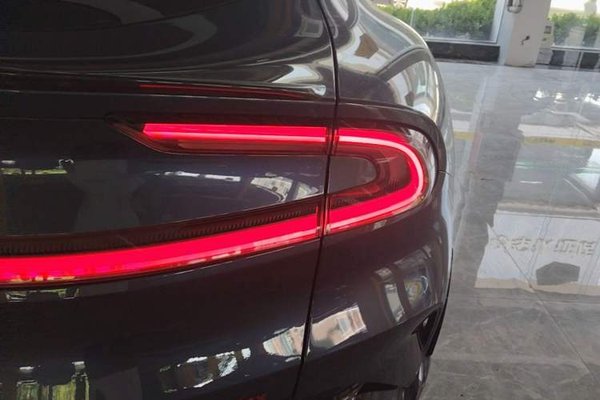 Xiaomi Auto YU7 2025, 12600 км, за 47128 USD - фото 9