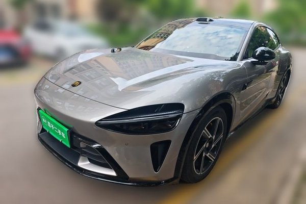 Xiaomi Auto YU7 · 2025 год