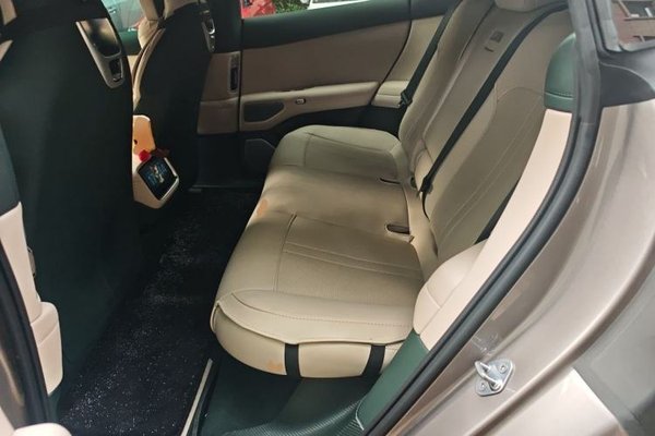Xiaomi Auto YU7 2025, 21700 км, за 38107 USD - фото 17