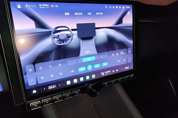 Xiaomi Auto YU7 2025, 7200 км, за 44494 USD - фото 13