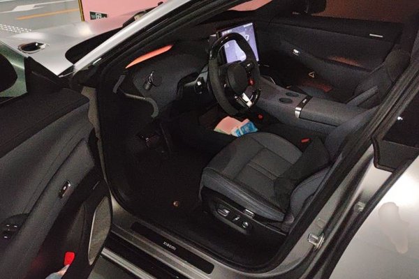 Xiaomi Auto YU7 2025, 7200 км, за 44494 USD - фото 16
