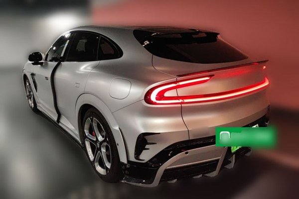 Xiaomi Auto YU7 2025, 7200 км, за 44494 USD