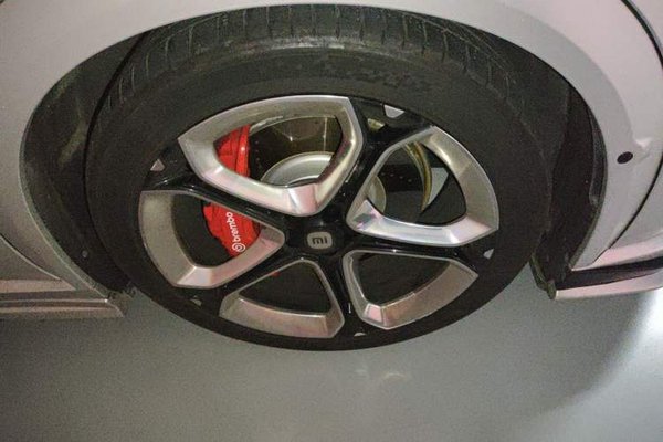 Xiaomi Auto YU7 2025, 7200 км, за 44494 USD - фото 8