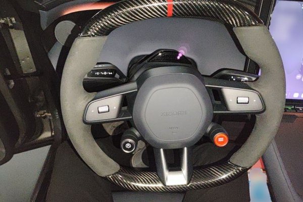 Xiaomi Auto YU7 2025, 7200 км, за 44494 USD - фото 10