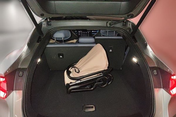 Xiaomi Auto YU7 2025, 7200 км, за 44494 USD - фото 19
