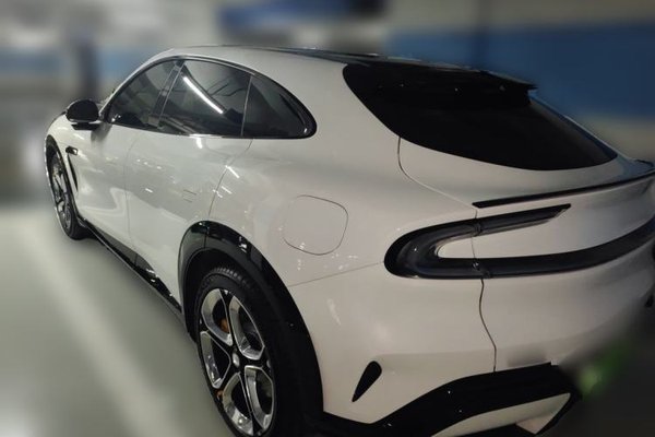 Xiaomi Auto YU7 2025, 1800 км, за 47123 USD
