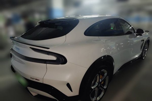 Xiaomi Auto YU7 2025, 1800 км, за 47123 USD - фото 6